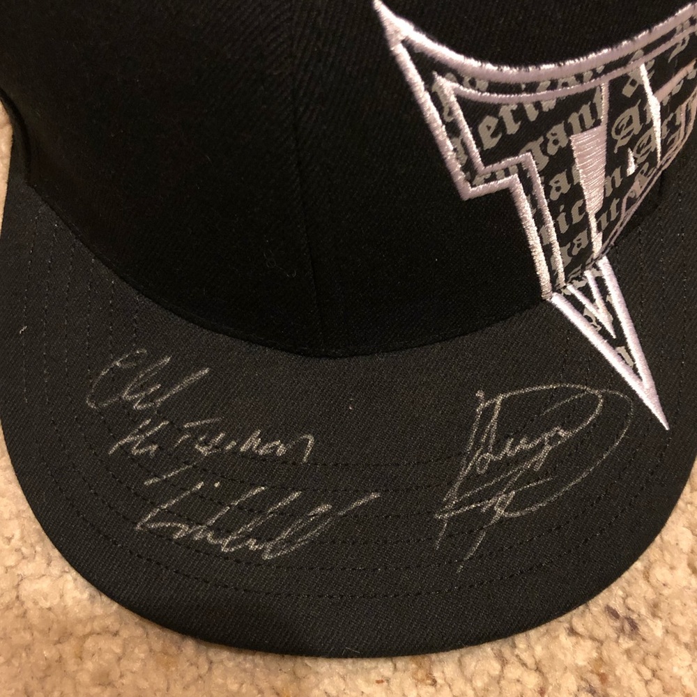 Tapout hat